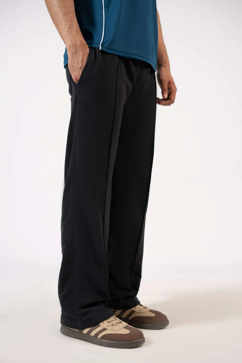 Men’s Relaxed Fit Trouser – Black D1